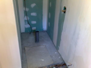 Salle de bain après travaux. LANNILIS